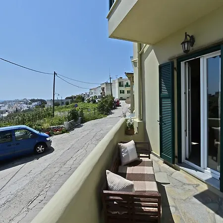 Guest house Filoxenia Tinos