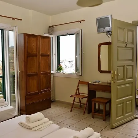 Filoxenia Guest house Tinos