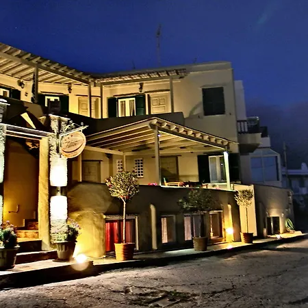 Guest house Filoxenia Tinos