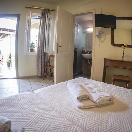 Filoxenia 3* Tinos